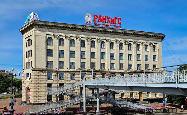 Финансовая грамотность и инфляция: эксперт Банка России Василий Щербаков выступил с лекцией в Хабаровске