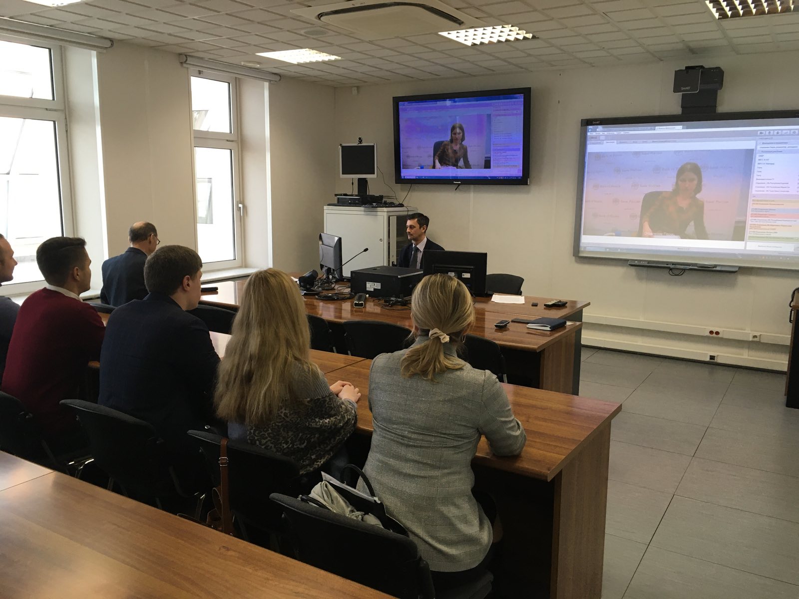 Студенты и преподаватели Ижевского государственного технического университета приняли участие в вебинаре по денежно-кредитной политике в Национальном Банке Удмуртии